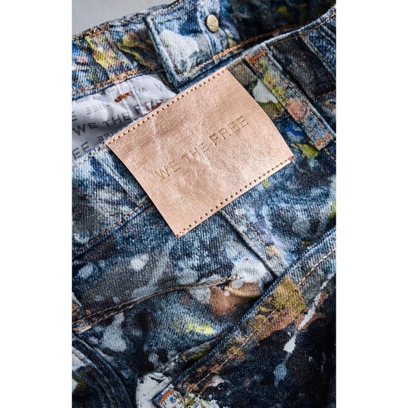 We The Free Good Luck Barrel Illusions Jeans Butterfly Paint Splatter 33 NWT - Picture 8 of 10